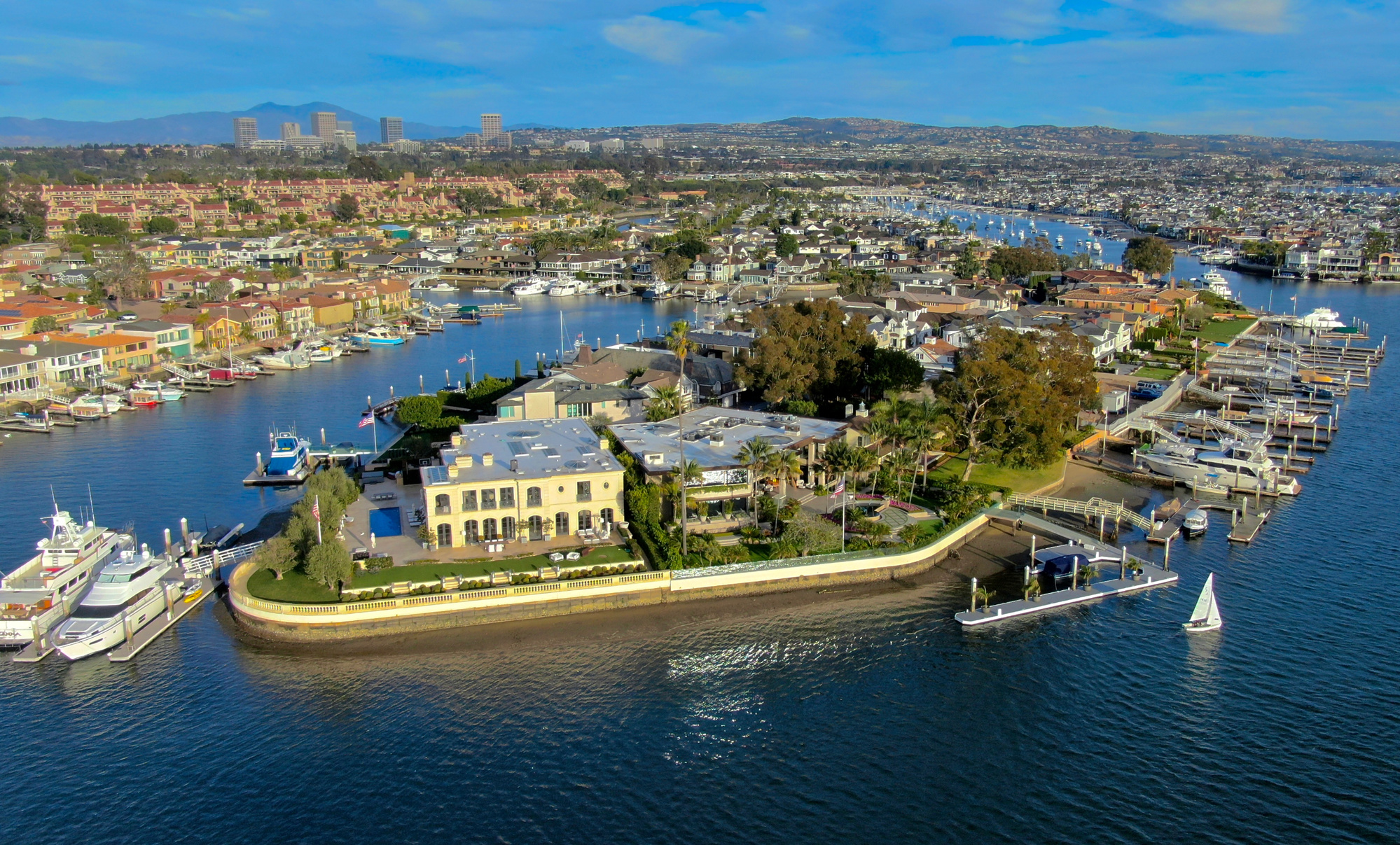 Harbor Island, Newport Beach